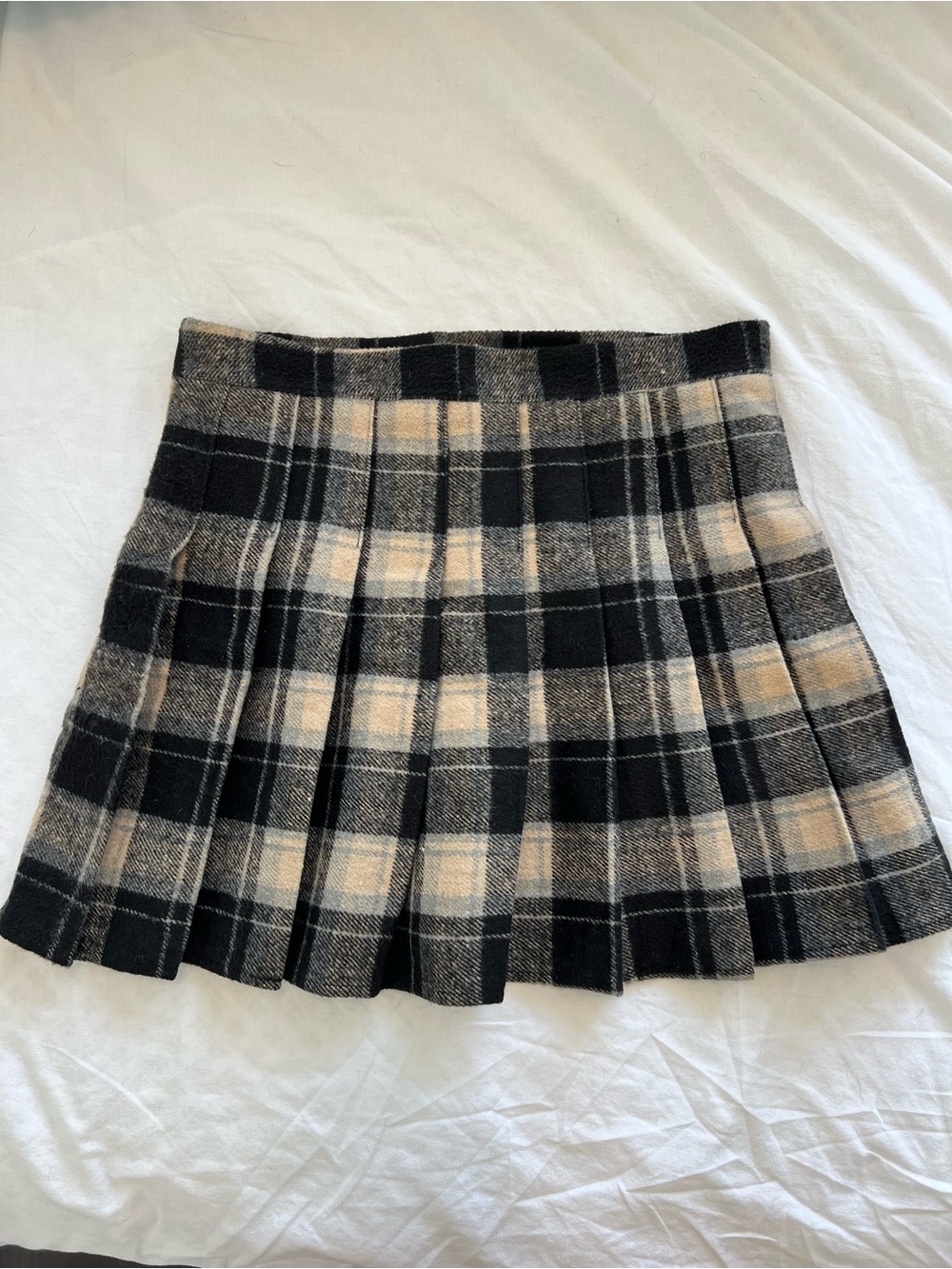 OAK + FORT Black and Cream Plaid Pleated Mini Skirt